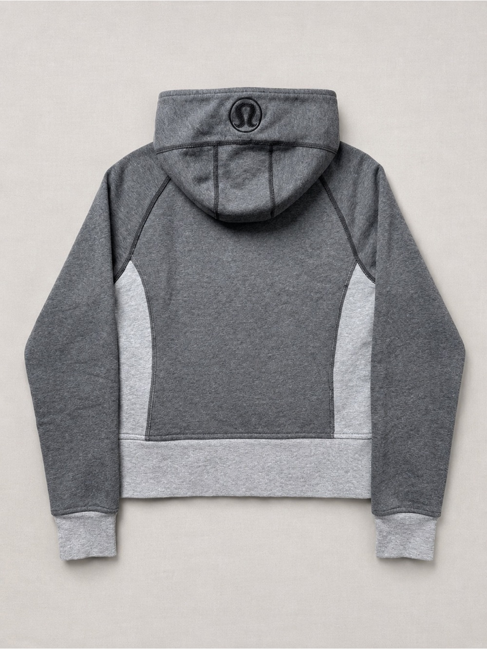 🍋3/75$ Lululemon athletica Scuba Two-Tone Gray Hooded Pullover - Picture 2 of 2